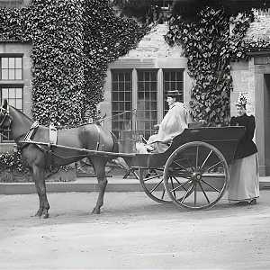 Carriage outside Morland House